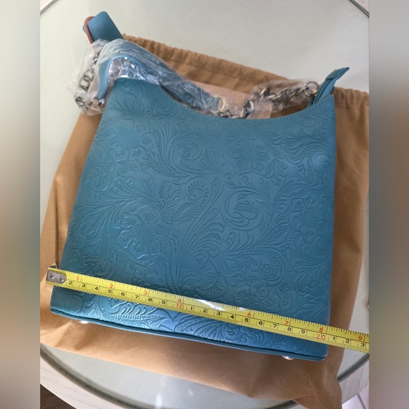 Anna by Anushcka Heritage Genuine Leather Hobo Crossbody Shoulder Bag Teal NWT main image 0